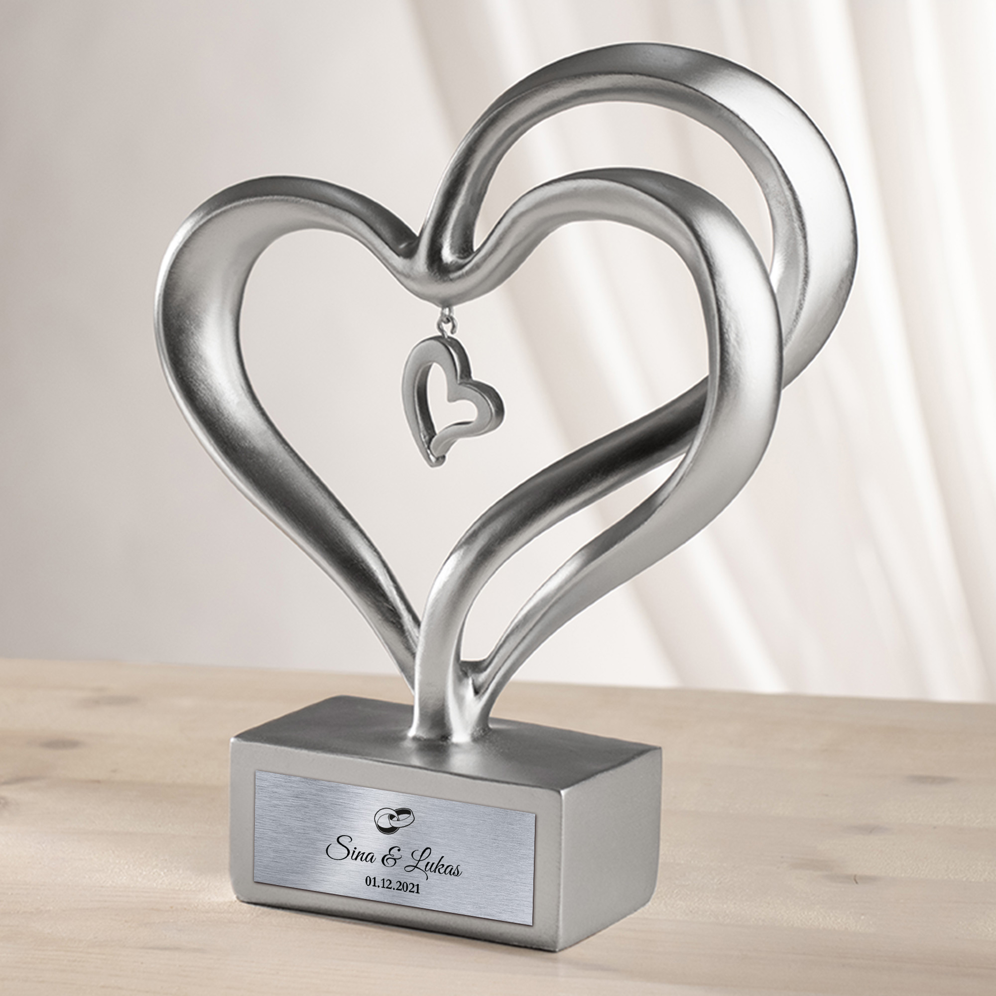 Personalisierte Silber Herz Skulptur zur Hochzeit