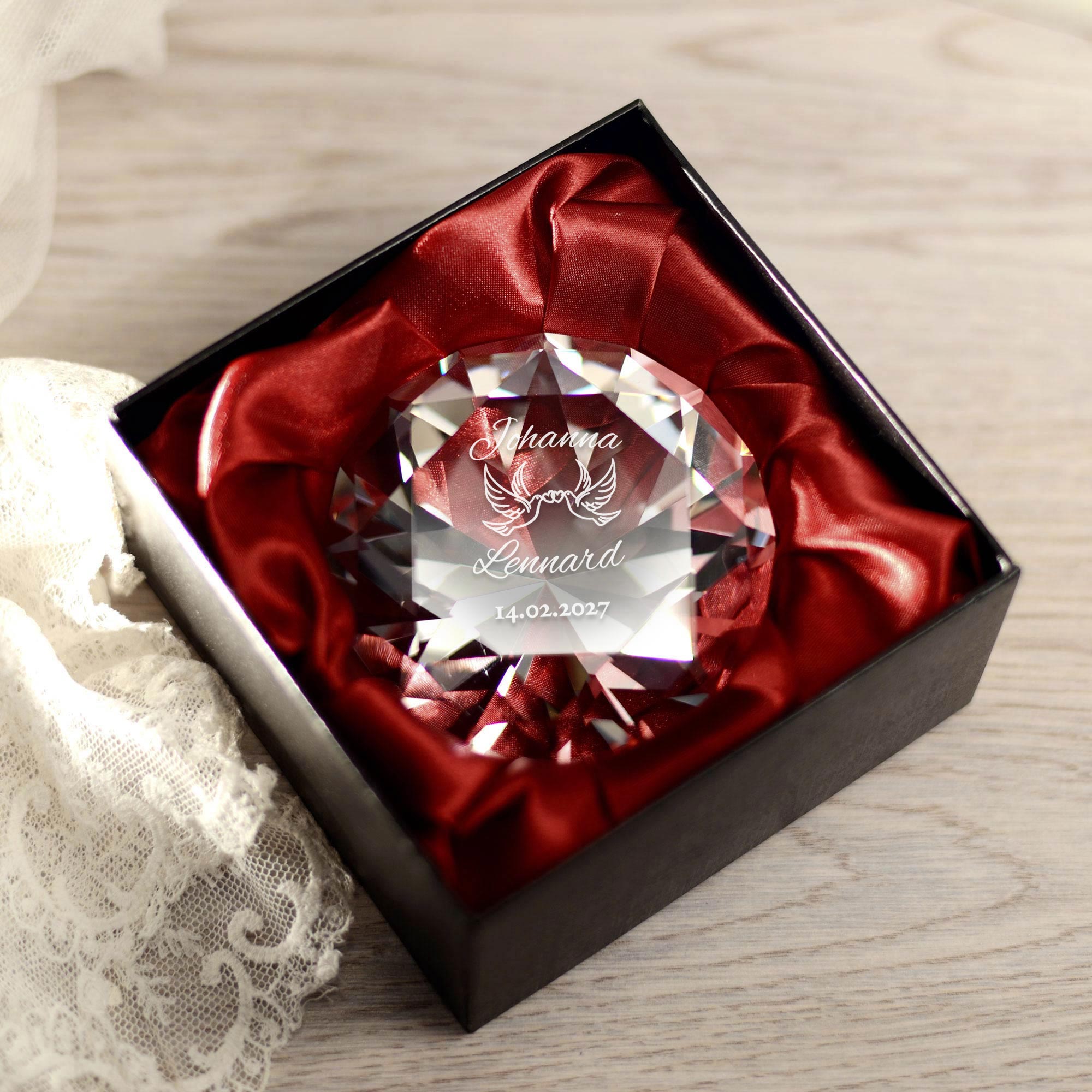 Diamant Kristall mit Gravur - Liebestauben