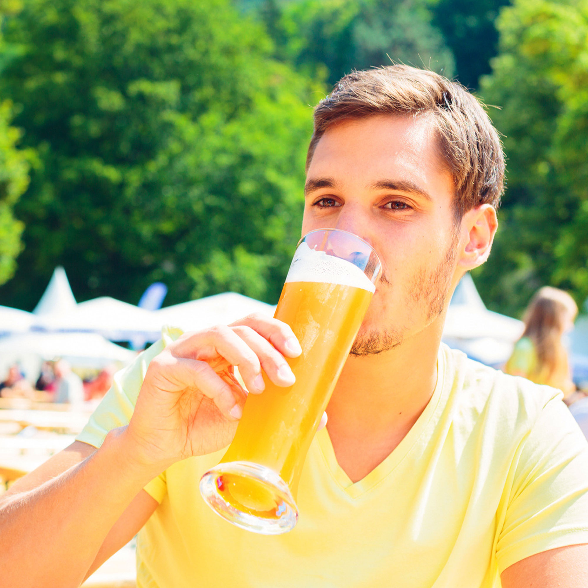 Weizenglas mit Gravur - Frauenfußball Weizenglas mit Gravur - Frauenfußball