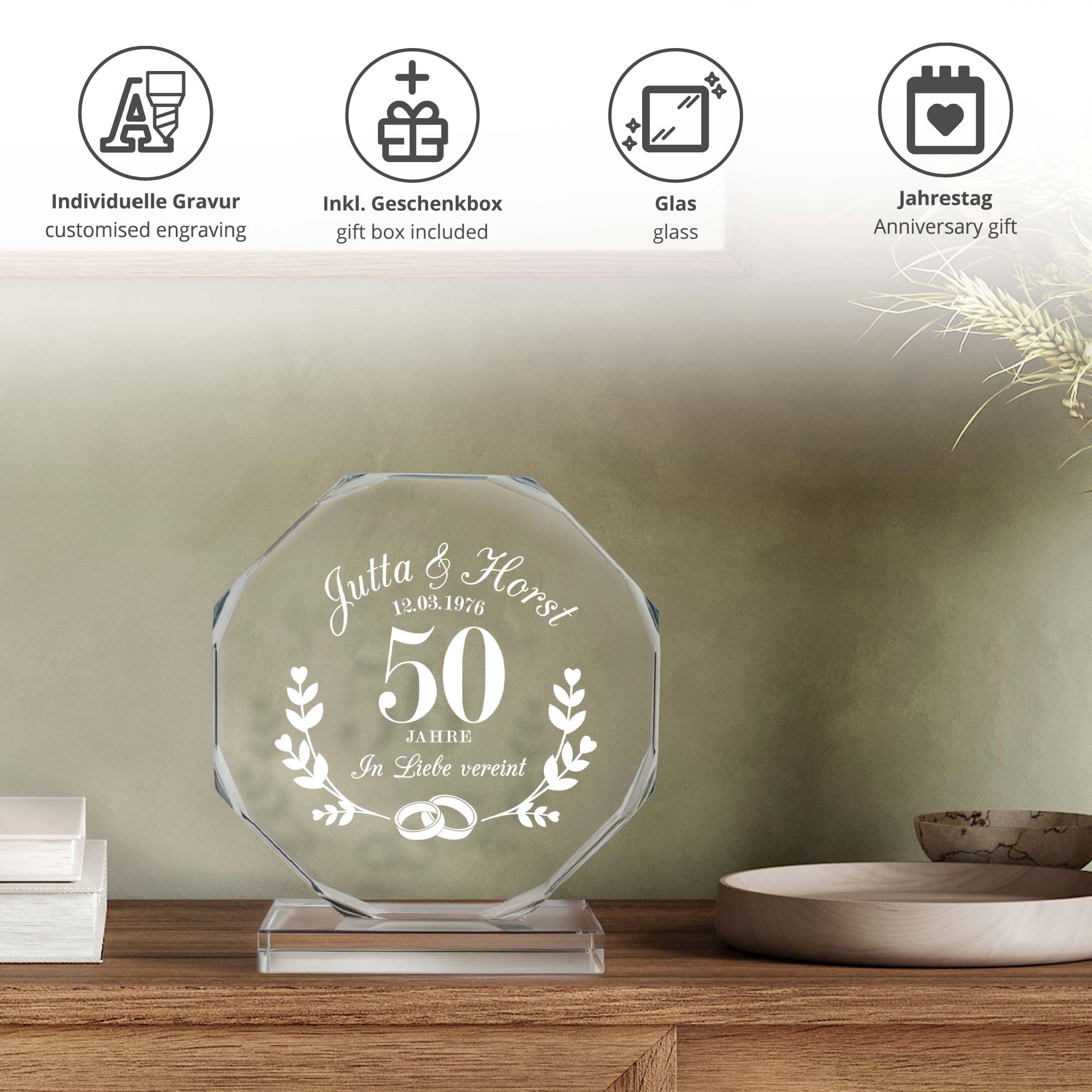 Personalisierter Glaspokal mit Facettenschliff zur Goldhochzeit - 50 Jahre