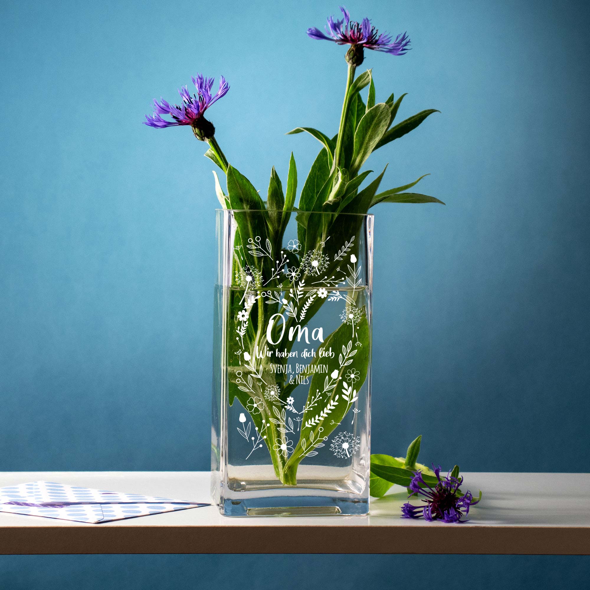 Vase mit Gravur - Blumenherz für Oma