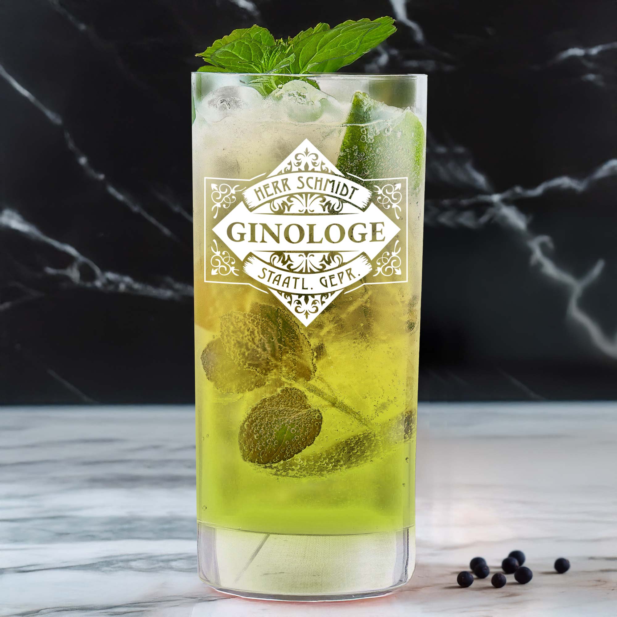Cocktailglas mit Gravur - Ginologe