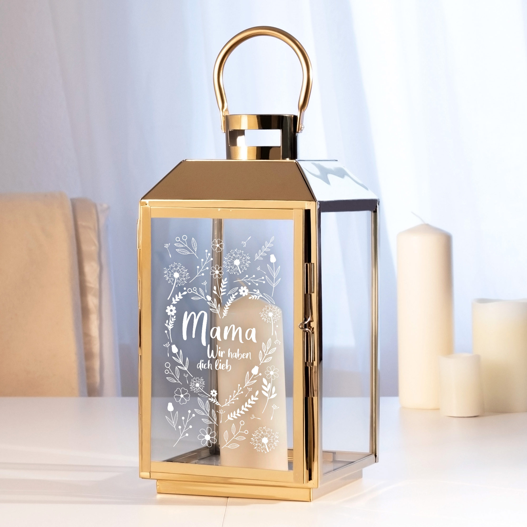 Gold Laterne mit Gravur - Blumenherz für Mama Gold Laterne mit Gravur - Blumenherz für Mama