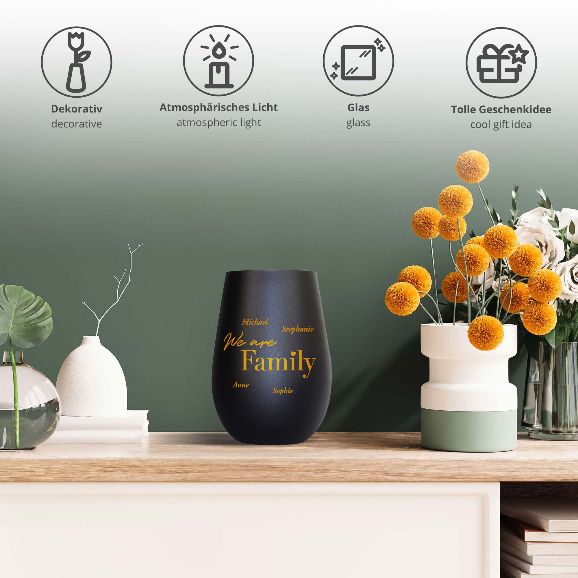 Schwarzes Windlicht mit Gravur - Family