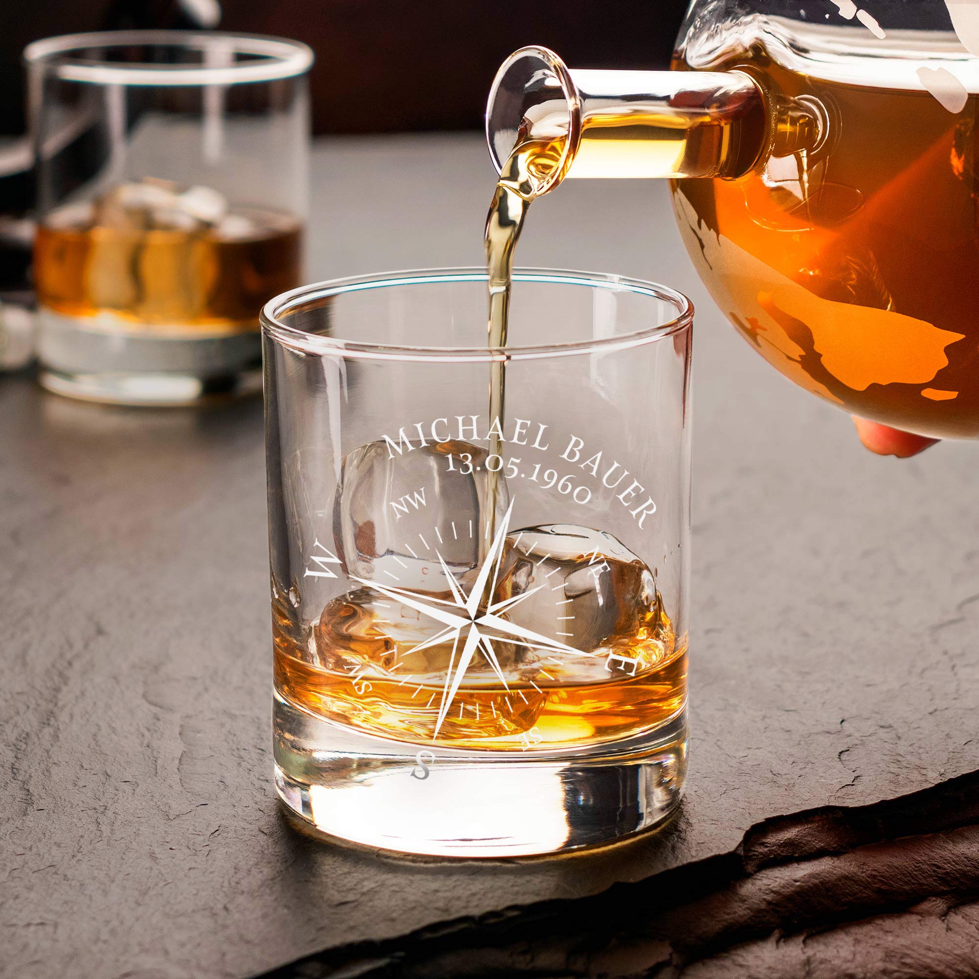 Whiskyset Globus Karaffe Auto und Whiskyglas mit Gravur - Kompass