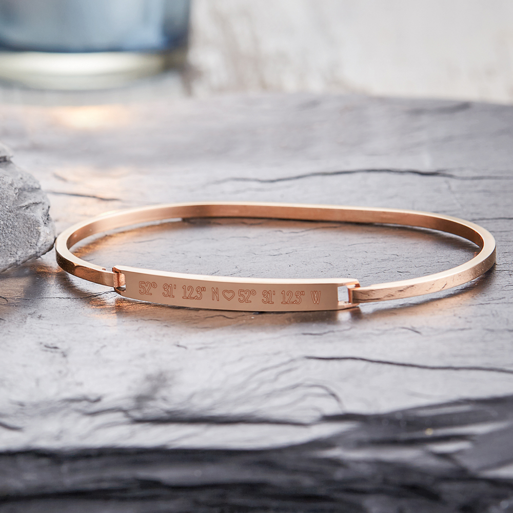 Armreif Rosegold mit Gravur - Geokoordinaten mit Herz 3547