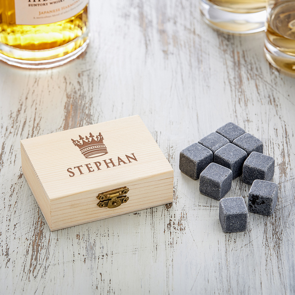 Whisky Steine in Holzkiste mit Gravur - König Krone 3143