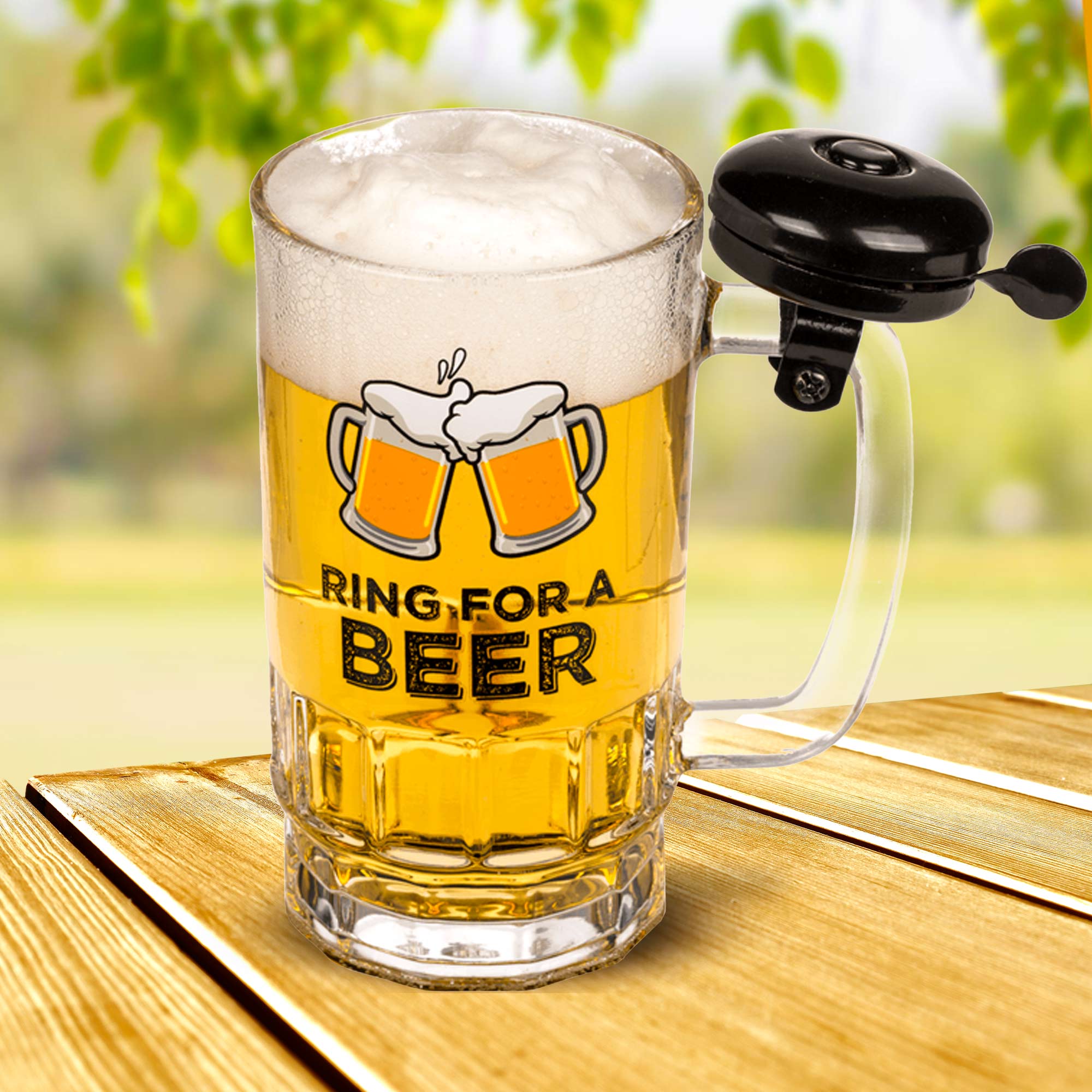 Bierkrug mit Klingel