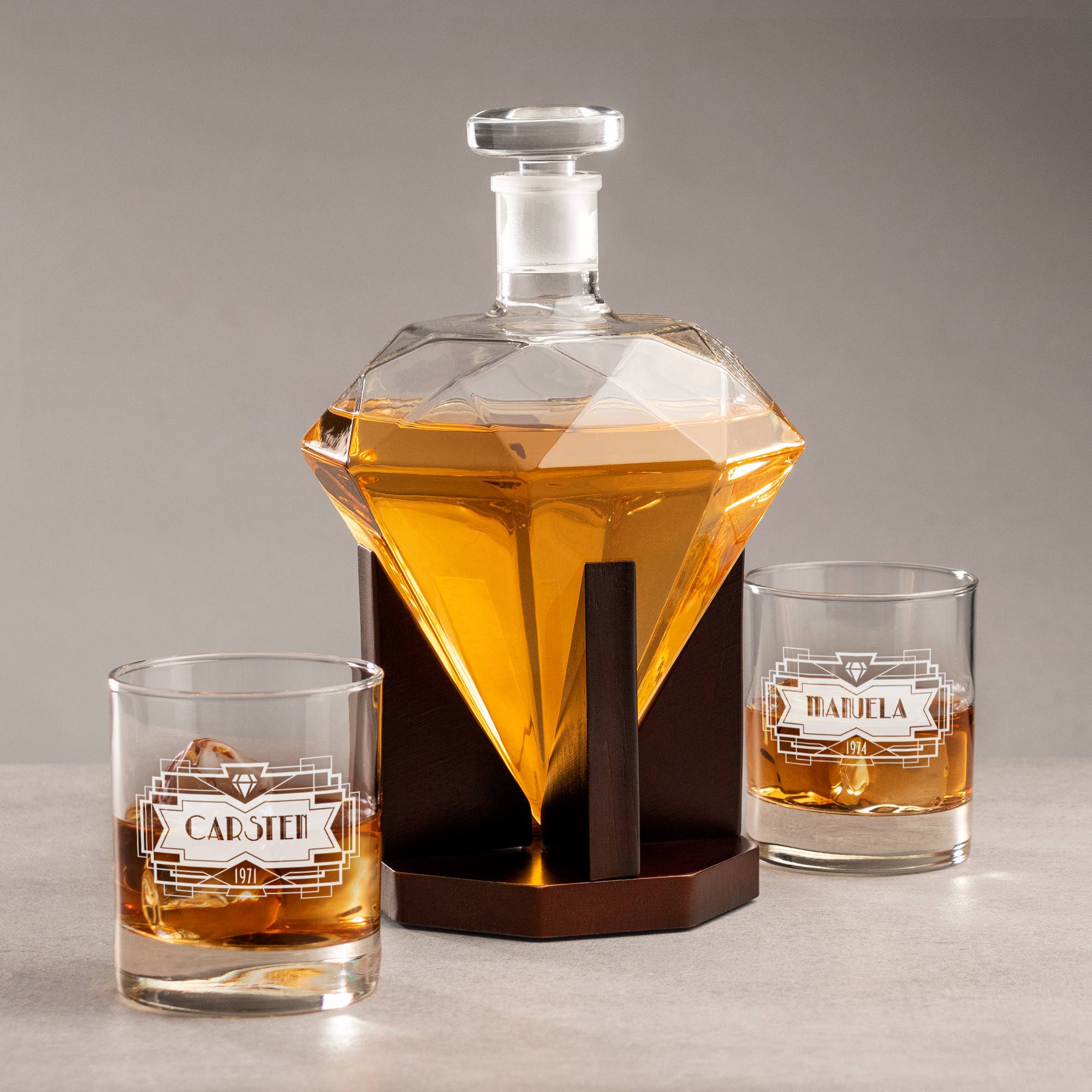 Set mit Diamant Karaffe und 2 Whiskygläsern mit Gravur 1872-145-00-43-MZ